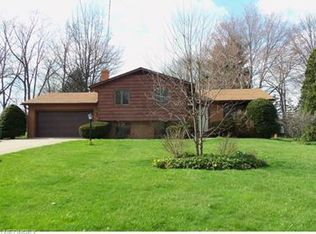 581 Clark Dr, Tallmadge, OH 44278