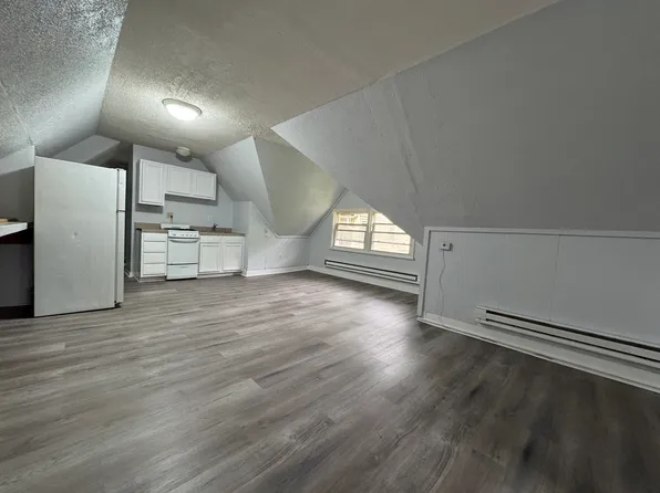 41 2nd Ave APT 3, Waterbury, CT 06710