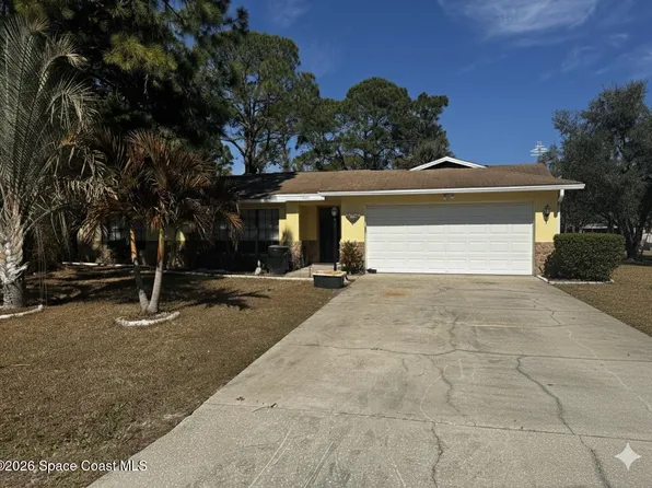 1033 Baysinger St NW, Palm Bay, FL 32907