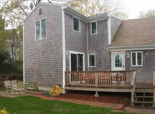 14 Longfellow Rd, Bourne, MA 02532