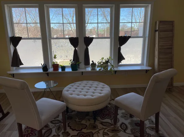 (undisclosed Address), Saratoga Springs, NY 12866