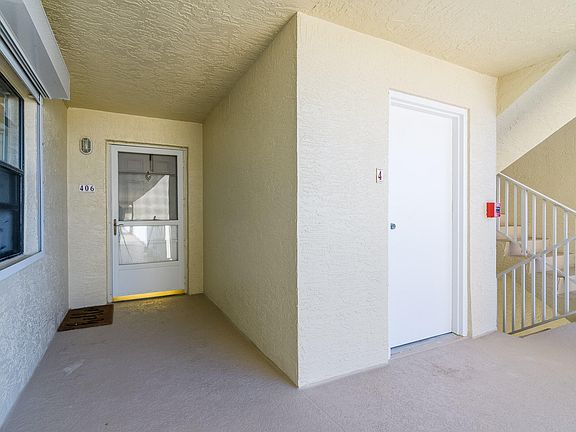 4th image of 555 Harrison Ave APT 406