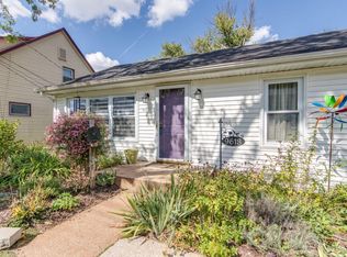 9613 Holtwood Rd, Saint Louis, MO 63114
