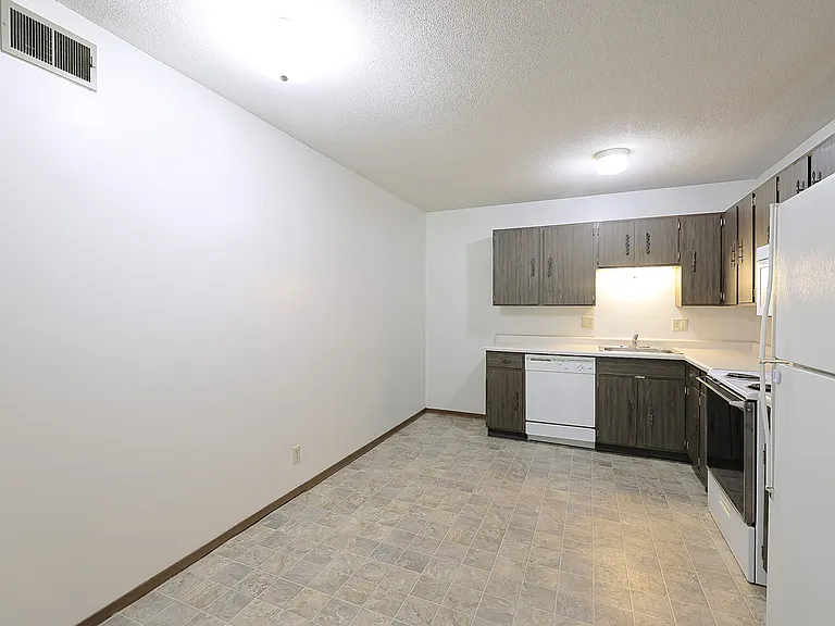 1728 S 14th St #13 — Photo 2