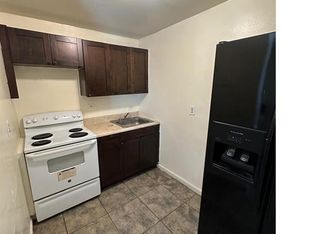 820 Liberty Llc, Miami, FL 33150