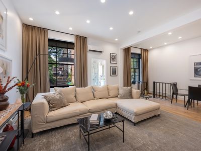 267 Grove St APT 1R, Jersey City, NJ, 07302