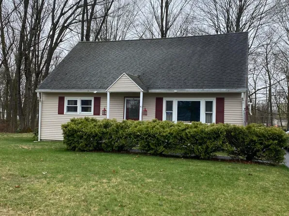 4 Circular Drive, Hudson Falls, NY 12839