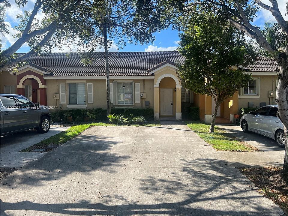 1st image of 136 SW 15th Ter