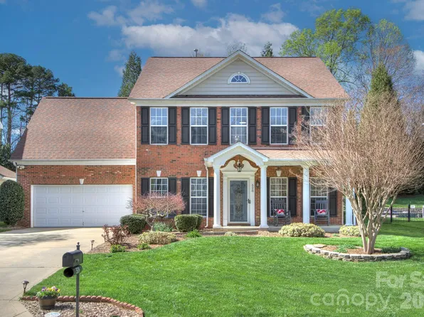 528 Saint George Rd, Fort Mill, SC 29708