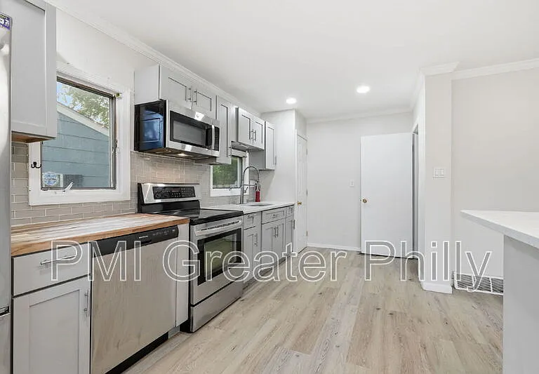 1523 W Cheltenham Ave — Photo 10