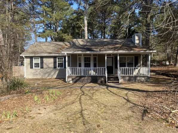 1865 Red Rose Ln, Loganville, GA 30052