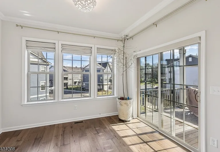 21 Dahlia Dr — Photo 11