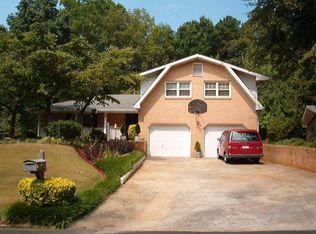 1271 Renee Dr, Decatur, GA 30035