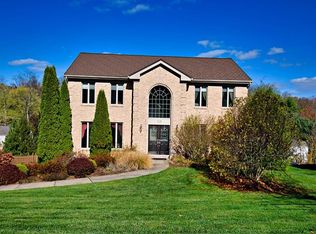 118 Castlebrooke Dr, Venetia, PA 15367