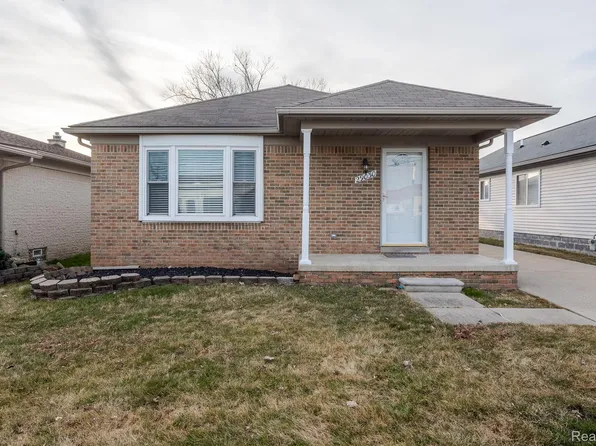 29030 Springstead St, Gibraltar, MI 48173