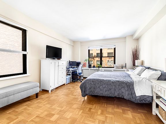 4th image of 2 Tudor City Pl APT 5GN