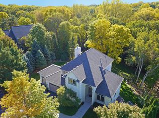 15269 Highland Blf, Minnetonka, MN 55345