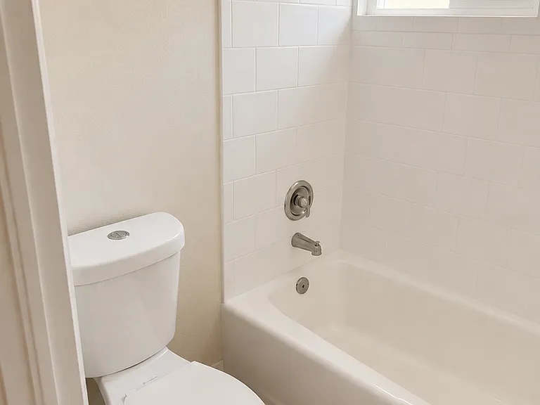 4728 Lamont St — Photo 12