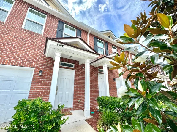 1545 ACKEN Drive, Jacksonville, FL 32225