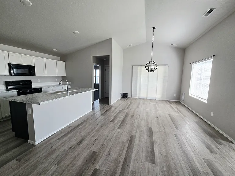12796 Eldmire St — Photo 9