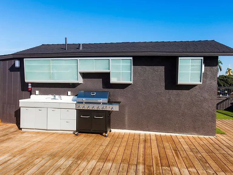1520 Tyler House — Photo 92