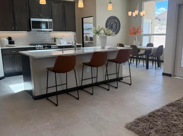 609 Essex Rd NE, Rio Rancho, NM 87124