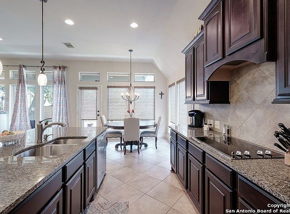 3rd image of 467 Wilderness Way