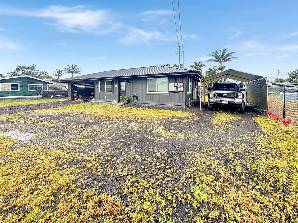16-2046 Silversword Dr
