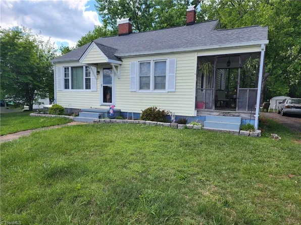 537 Butler St, Pilot Mtn, NC 27041