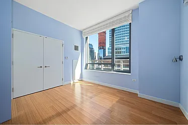 Rented by R New York