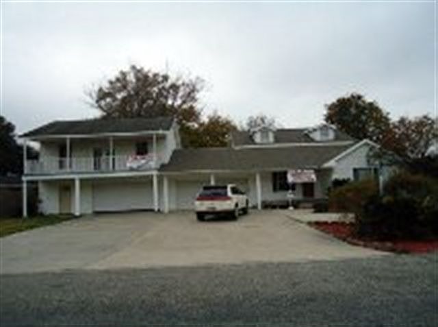 1st image of 720 S 37th St