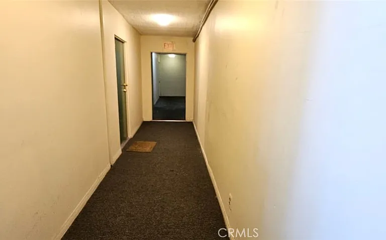 206 N Park View St #104 — Photo 6
