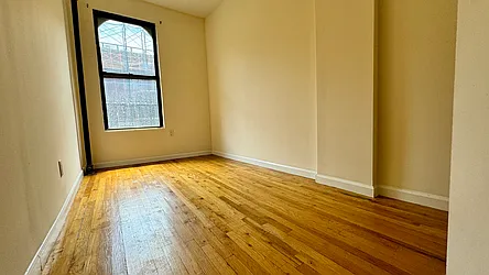 Rented by HOLTON REAL ESTATE INC.