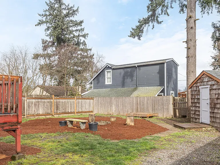 1144 SE 85th Ave — Photo 33