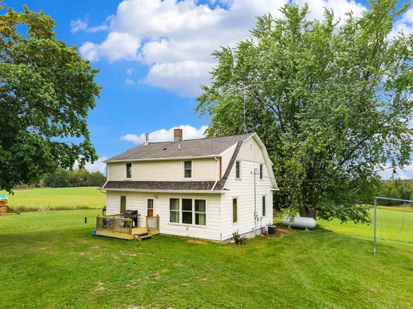 N9063 Chartre Rd, Stephenson, MI 49887