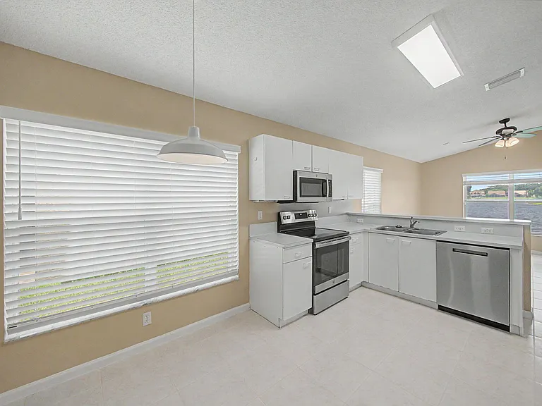 7218 Michigan Isle Rd — Photo 8