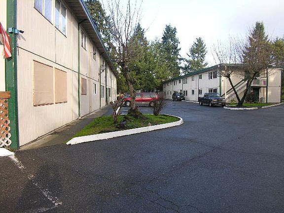 2nd image of 5607 Boston Ave SW