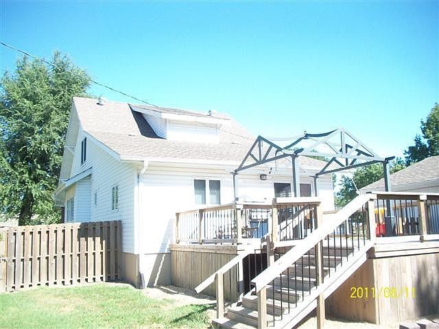 2nd image of 419 Leroy St