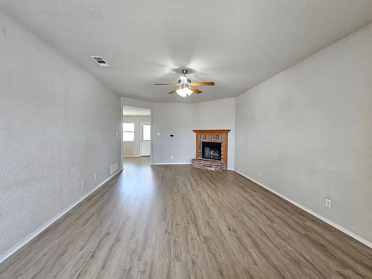 3804 Ida Dr — Photo 8