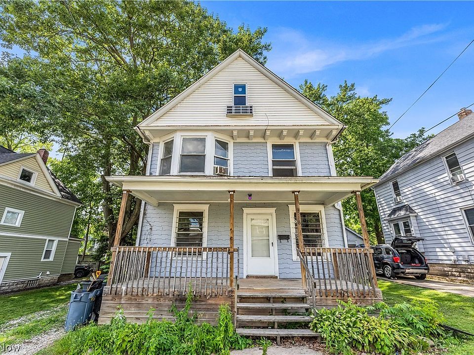 1st image of 518 Sumner St