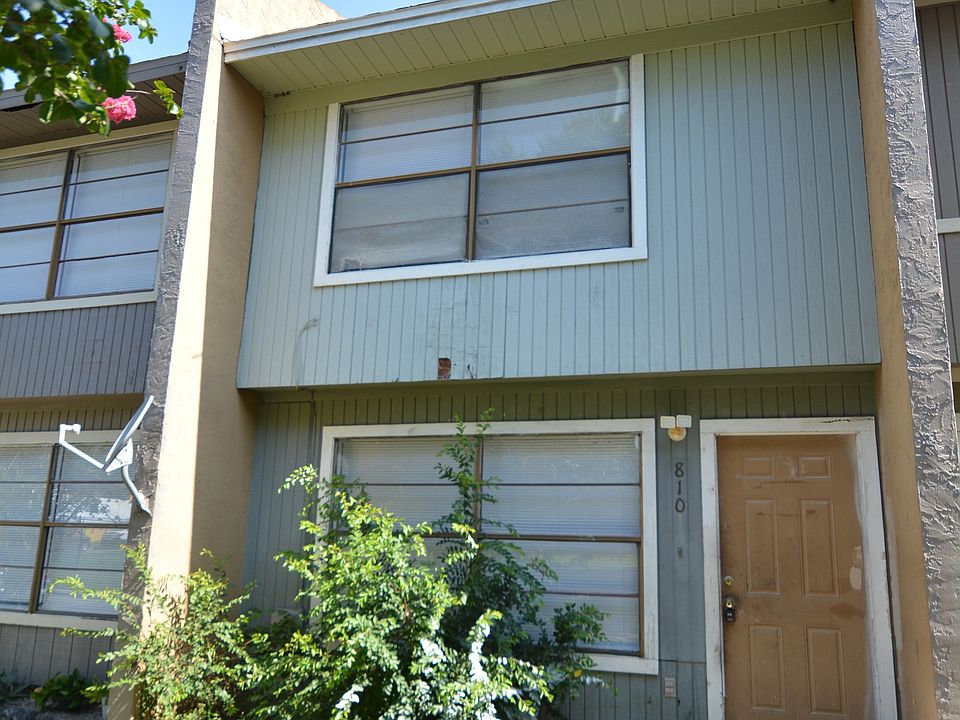 1st image of 810 Plum St