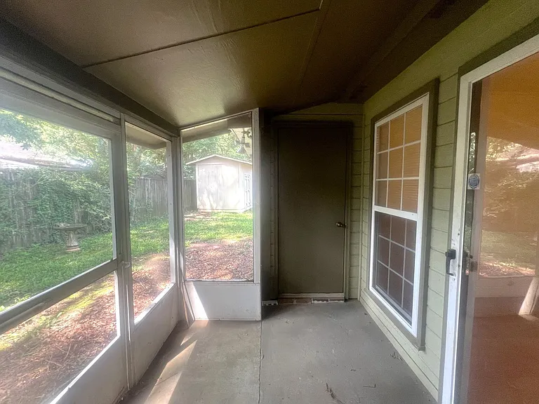 113 Saddlehorn Dr — Photo 23