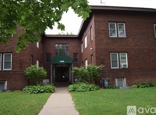 1406 Osceola Ave #2BRMAIN, Saint Paul, MN 55105