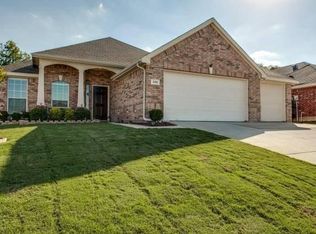496 Northbrook Ave, Oak Pt, TX 75068