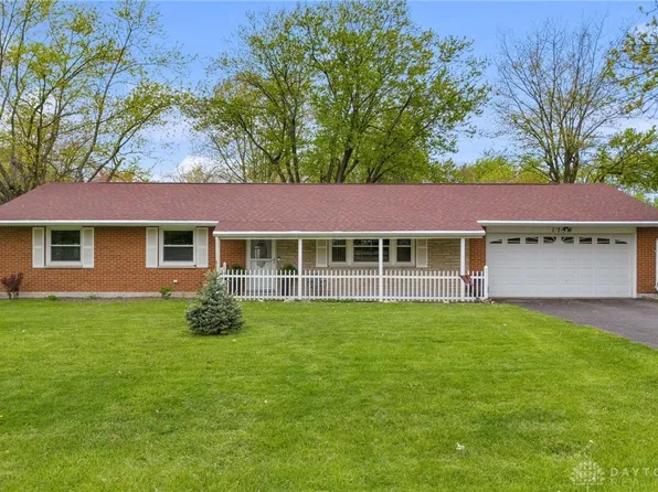 1737 Fairlynn Dr, Dayton, OH 45432