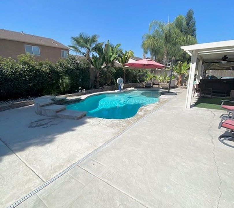 1st image of 2343 E Dorothea Ave