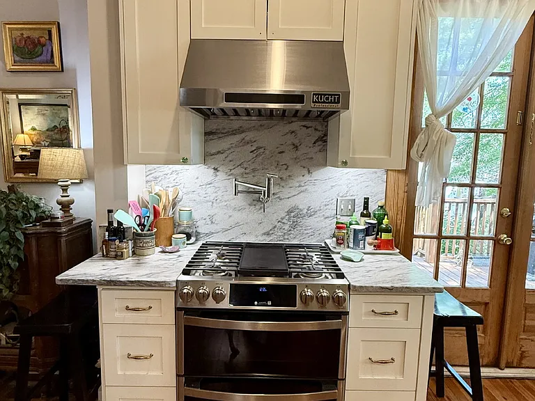 738 Boulevard — Photo 11