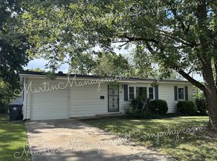 2436 W 2nd St, Sedalia, MO 65301