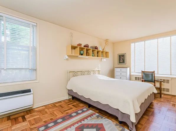 2711 Avenue X image 25 of 41