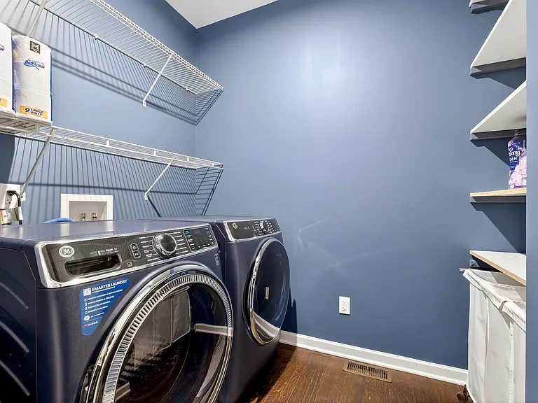 6794 Falls Ridge Ln — Photo 31